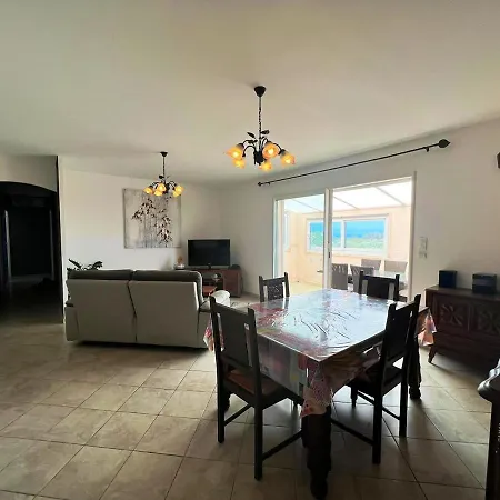 Дом отдыха Maison De 3 Chambres A A 400 M De La Plage Avec Vue Sur La Mer Jardin Clos Et Wifi *
